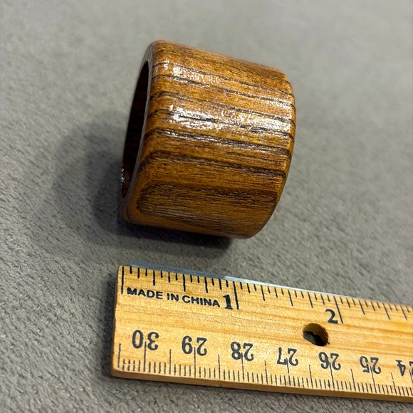 Vintage Wooden Natural Design Brown Napkins Ring Holder Holidays Set of 6 Pieces - Picture 8 of 8